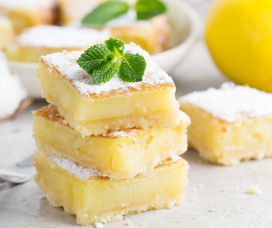 Homemade lemon bars with shortbread cookie crust 